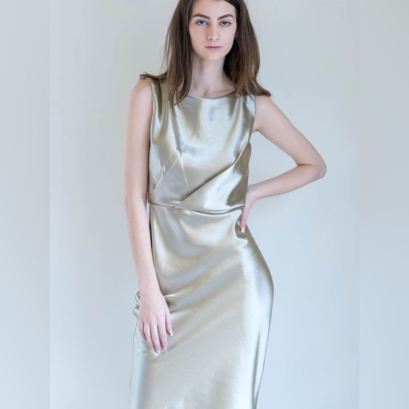 Nili Lotan Dresses & Skirts - Nili Lotan “Anne” Gold Midi Dress sz 8 $625